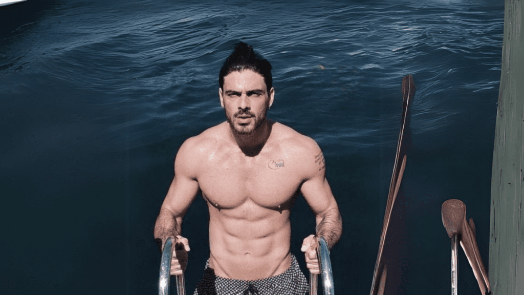 Michele Morrone body